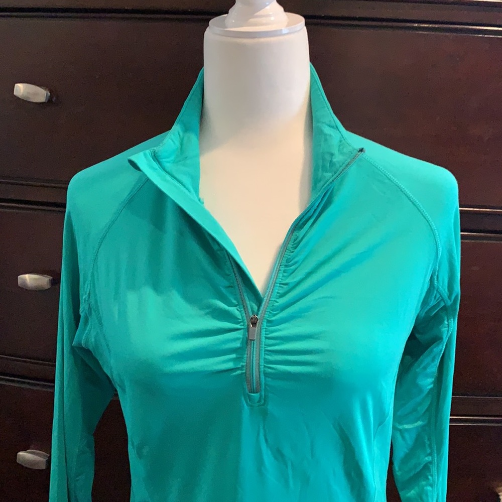 Tangerine athletic top size S